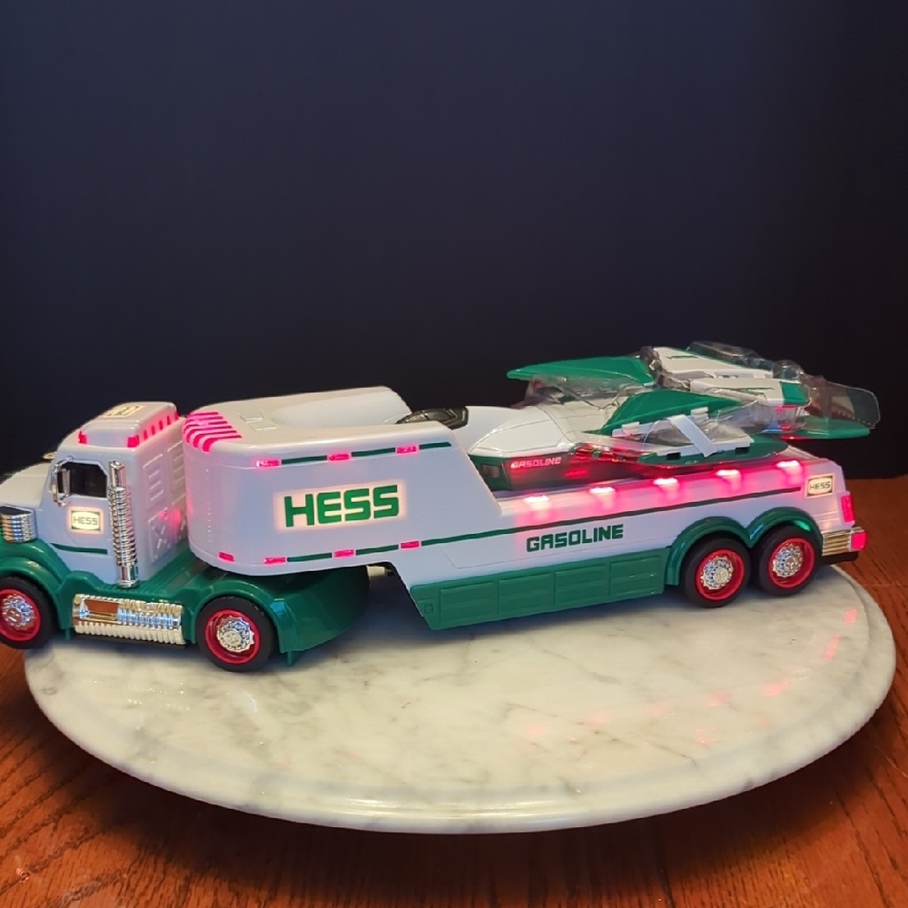 2010 Hess Toy Truck and Jet - Green and White - Picture 9 of 17